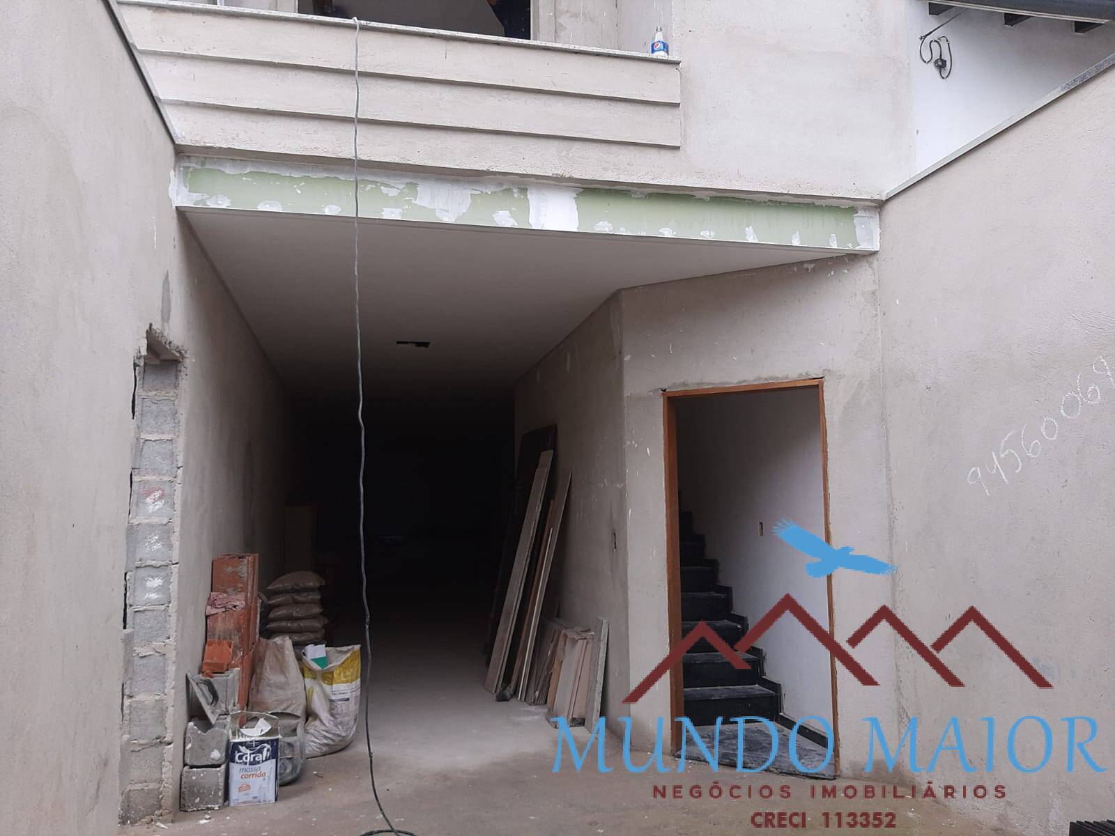 Casa à venda com 3 quartos, 185m² - Foto 4