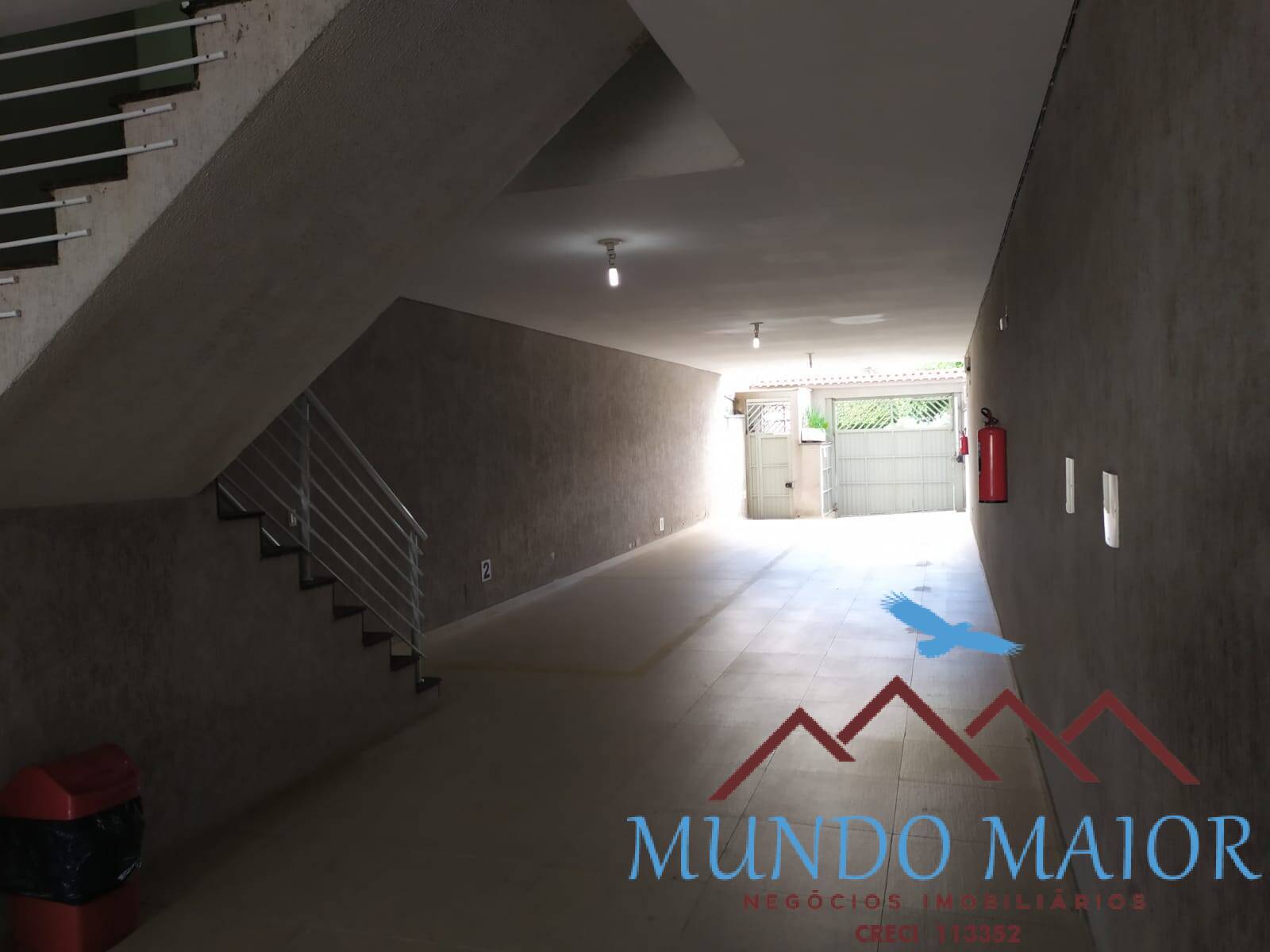 Apartamento à venda com 2 quartos, 140m² - Foto 4