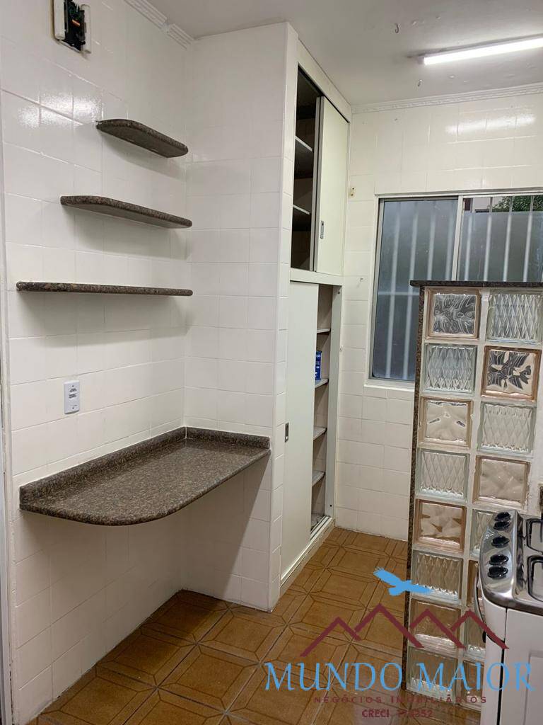 Apartamento à venda com 2 quartos, 72m² - Foto 1