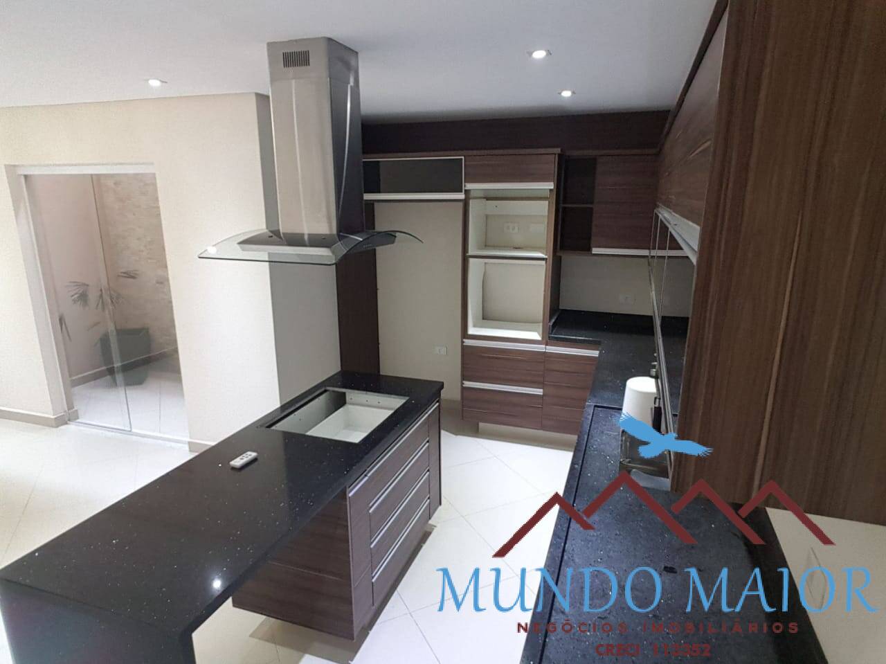 Sobrado à venda com 3 quartos, 250m² - Foto 4