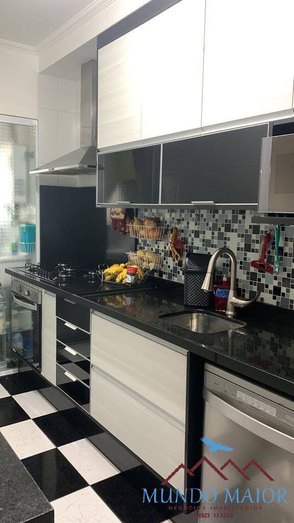 Apartamento à venda com 3 quartos, 81m² - Foto 1