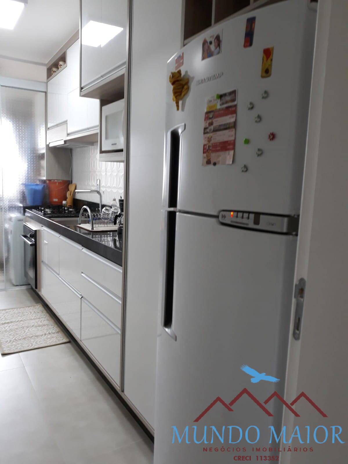 Apartamento à venda com 3 quartos, 60m² - Foto 2