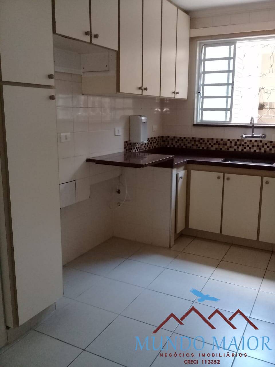 Casa à venda com 3 quartos, 155m² - Foto 4