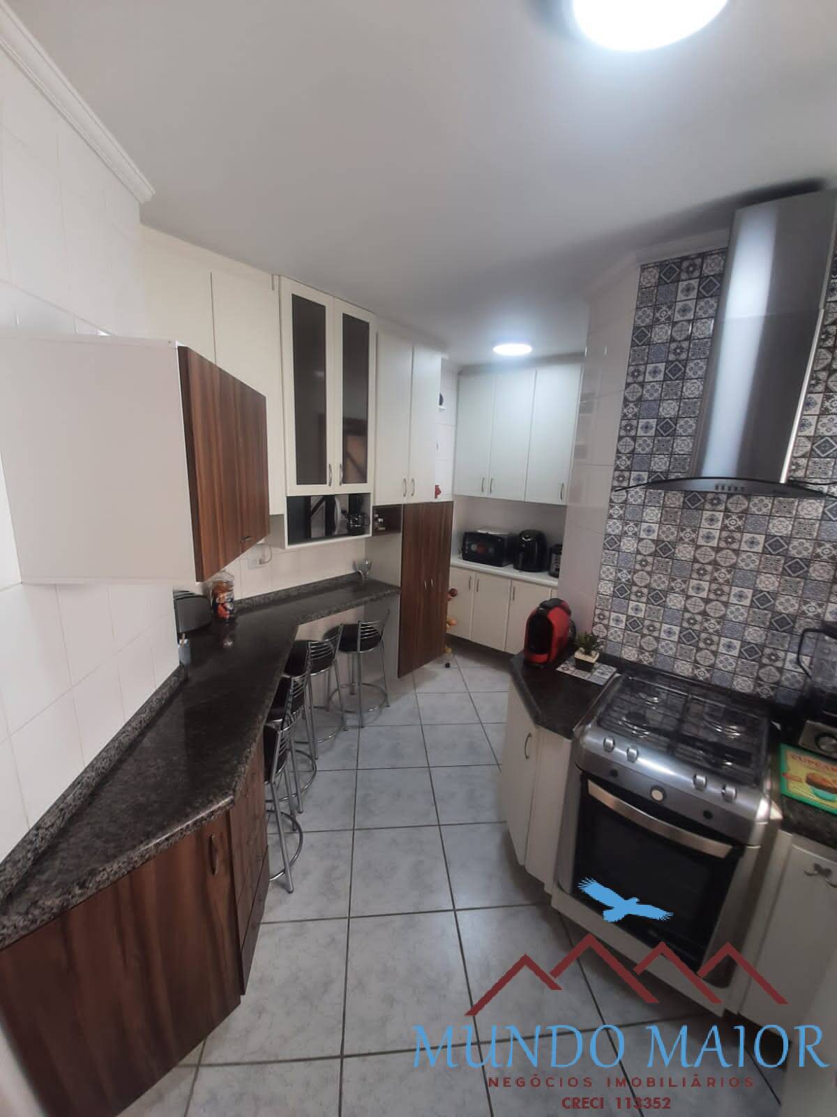 Apartamento à venda com 3 quartos, 81m² - Foto 1