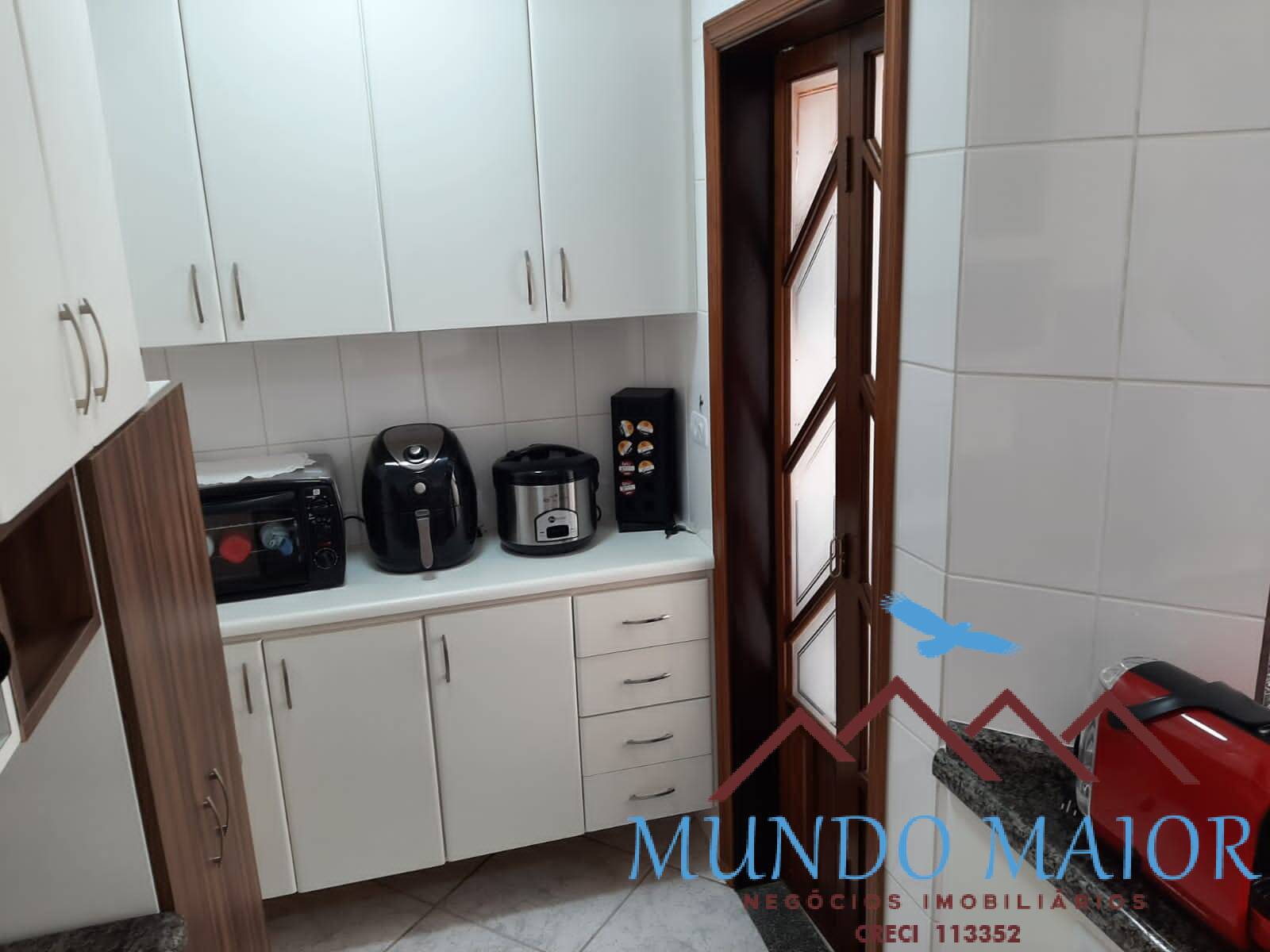 Apartamento à venda com 3 quartos, 81m² - Foto 3