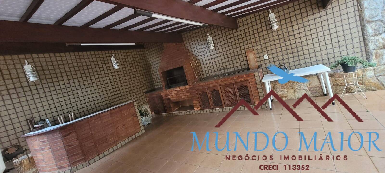 Casa à venda com 3 quartos, 331m² - Foto 30