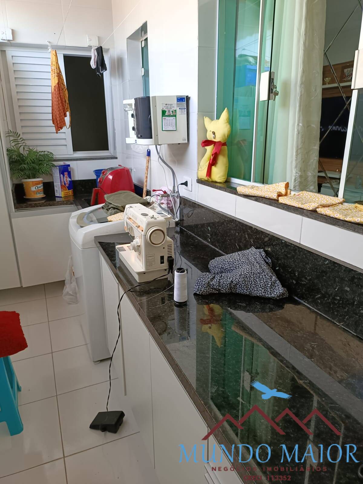 Apartamento à venda com 2 quartos, 70m² - Foto 3