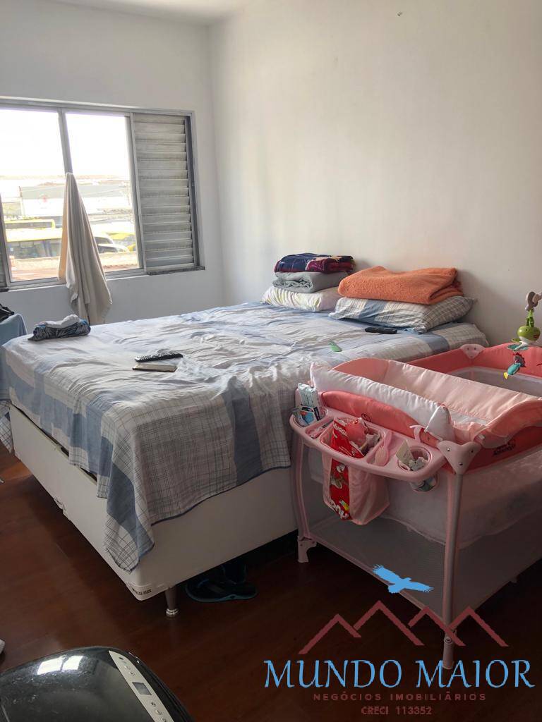 Apartamento à venda com 2 quartos, 75m² - Foto 11