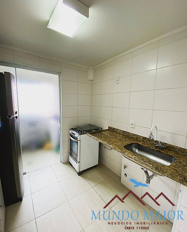 Apartamento à venda com 3 quartos, 80m² - Foto 4