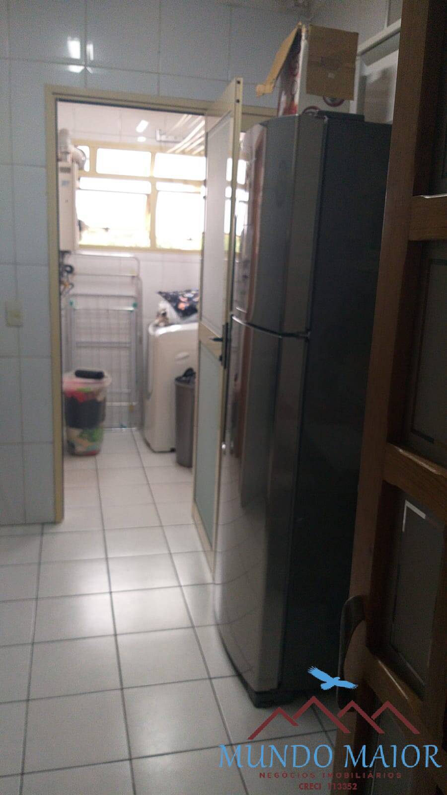 Apartamento à venda com 3 quartos, 91m² - Foto 2