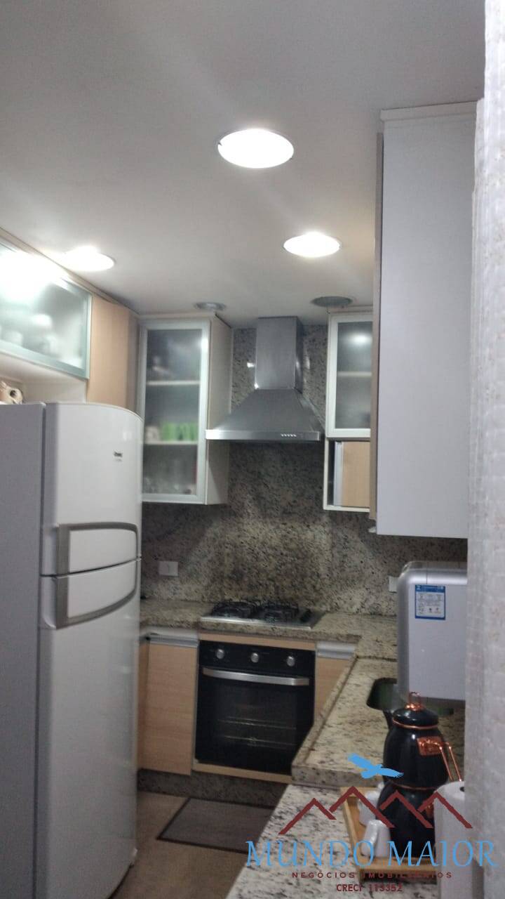 Apartamento à venda com 3 quartos, 176m² - Foto 2