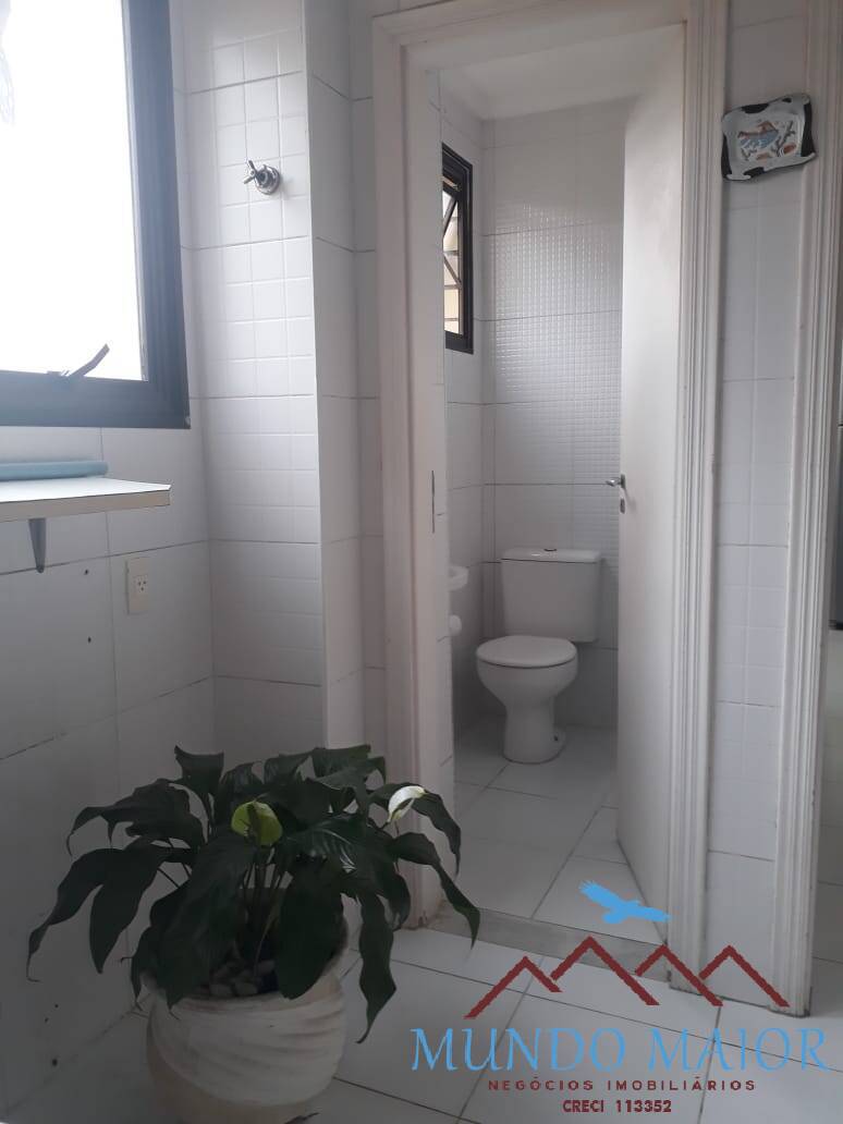 Apartamento à venda com 3 quartos, 158m² - Foto 18