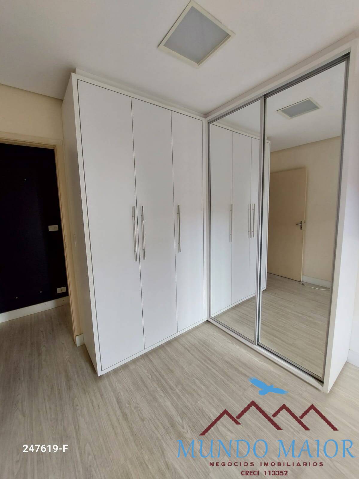 Apartamento à venda com 2 quartos, 65m² - Foto 17