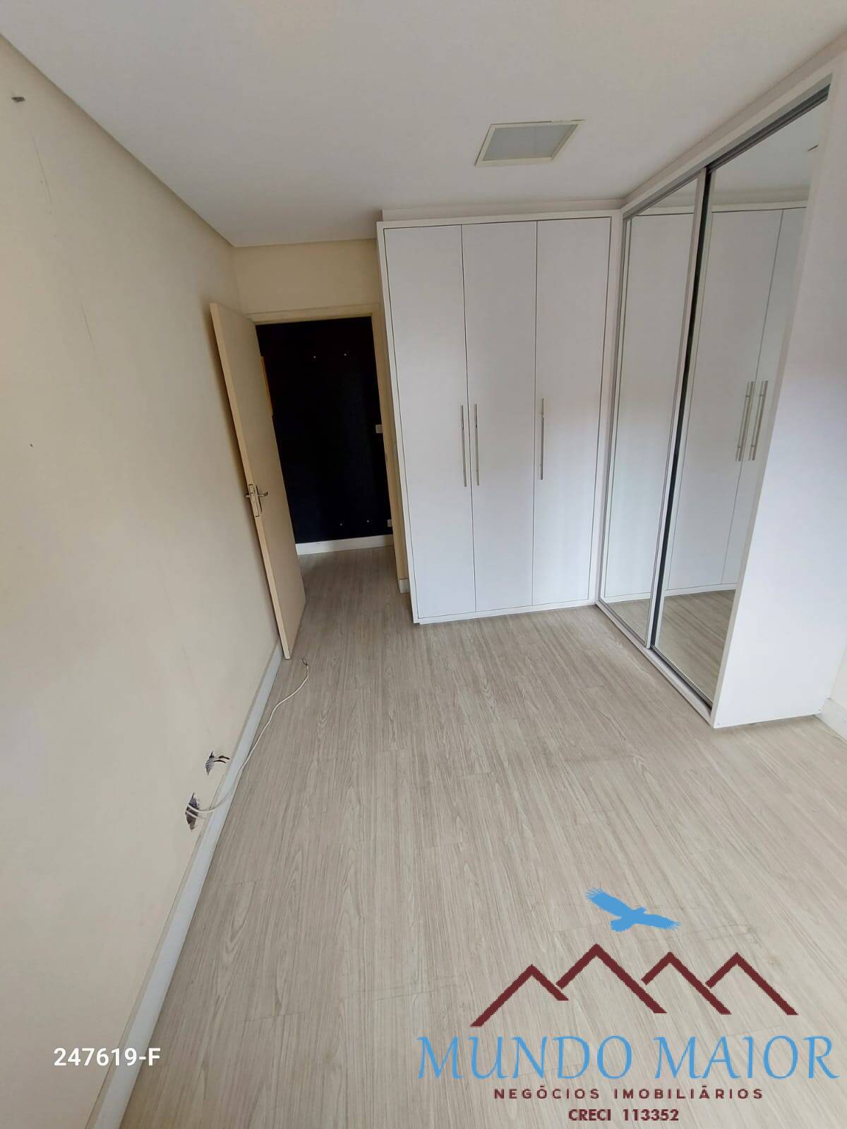 Apartamento à venda com 2 quartos, 65m² - Foto 18