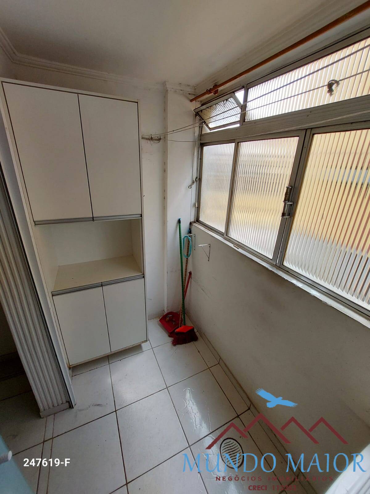 Apartamento à venda com 2 quartos, 65m² - Foto 9