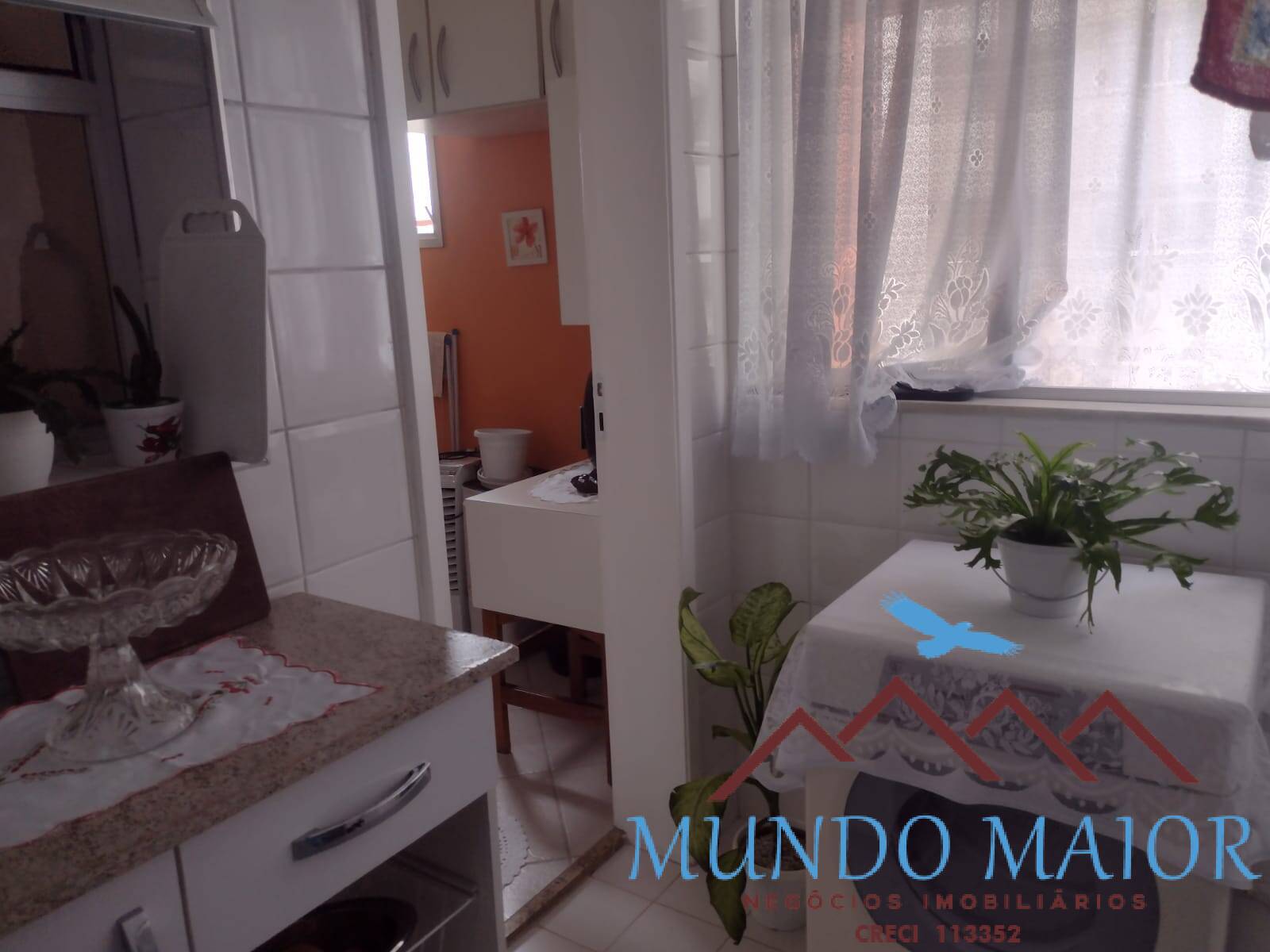 Apartamento à venda com 3 quartos, 89m² - Foto 2