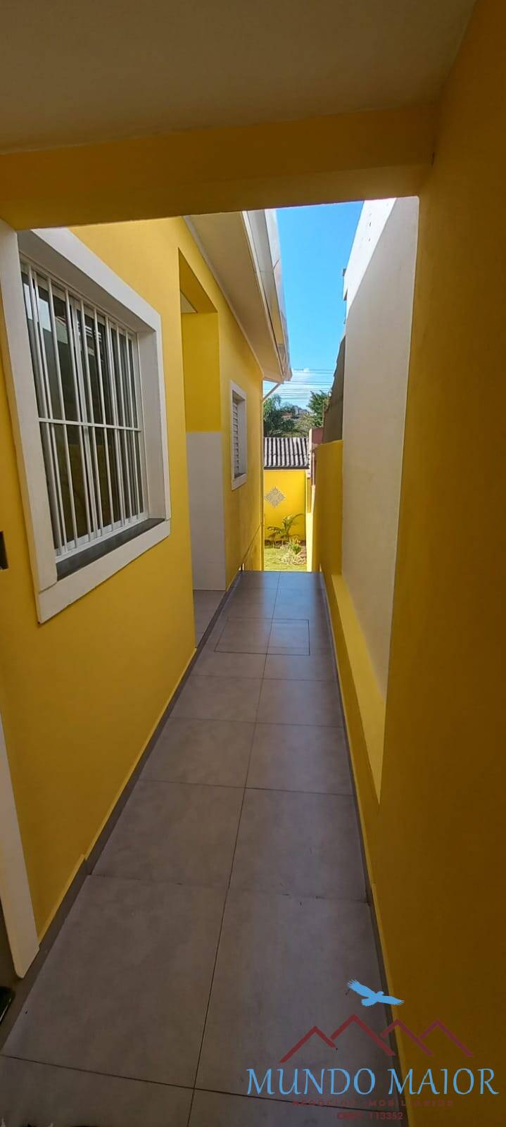 Casa à venda com 2 quartos, 76m² - Foto 2