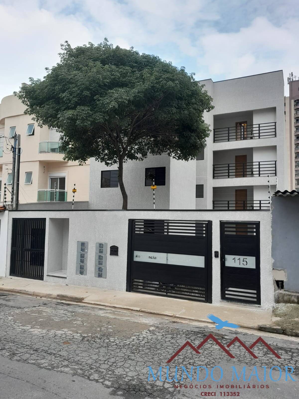 Apartamento à venda com 2 quartos, 82m² - Foto 2