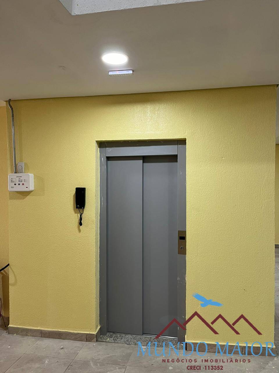 Apartamento à venda com 3 quartos, 186m² - Foto 3