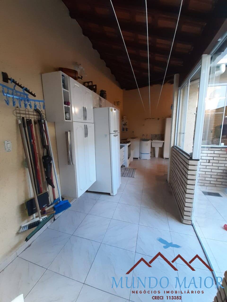 Casa à venda com 3 quartos, 270m² - Foto 10