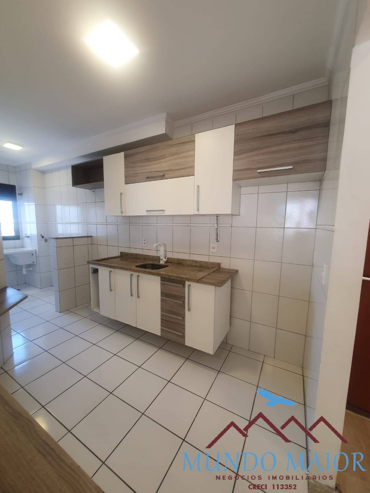 Apartamento à venda com 3 quartos, 65m² - Foto 1