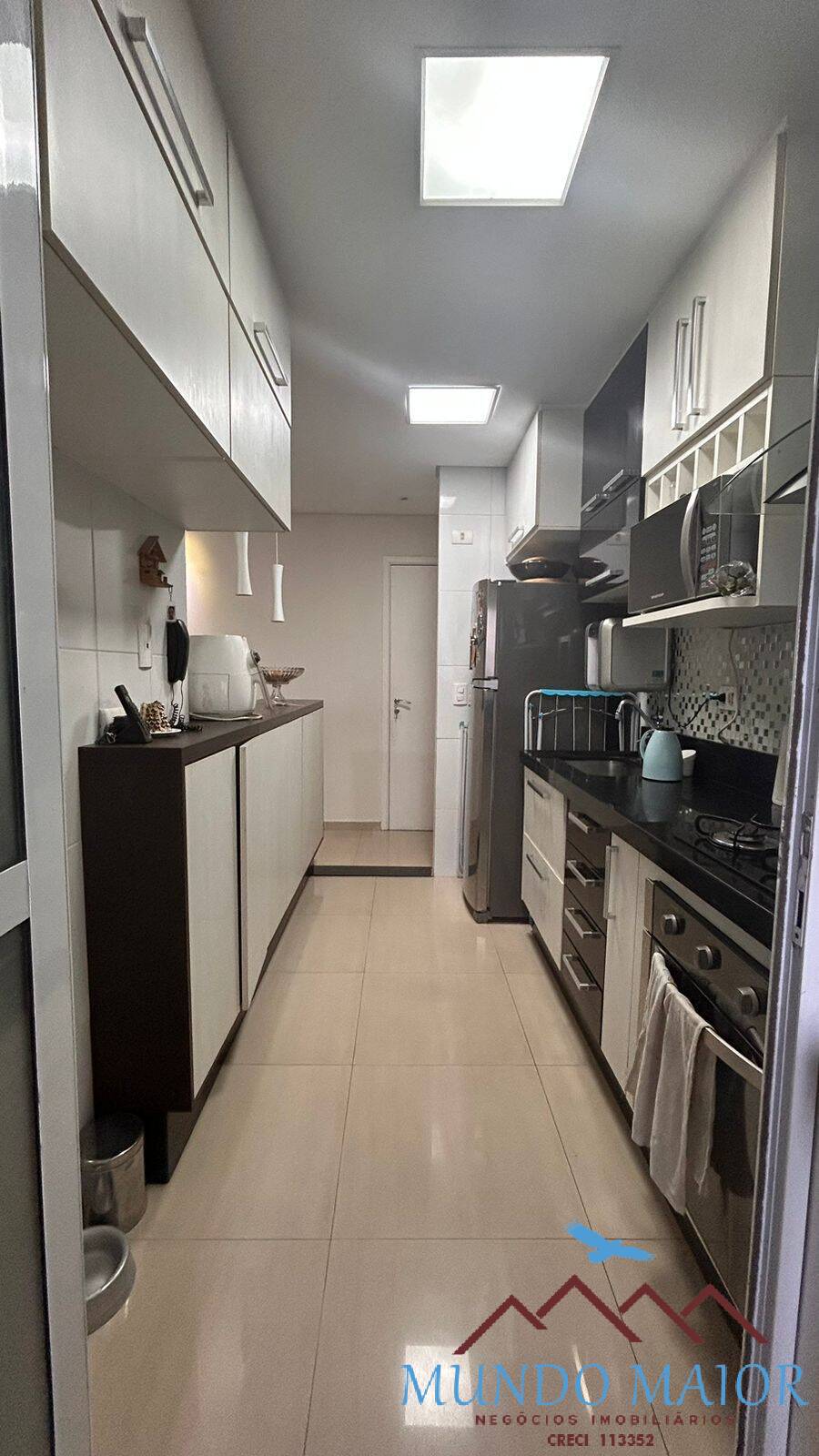 Apartamento à venda com 2 quartos, 69m² - Foto 1