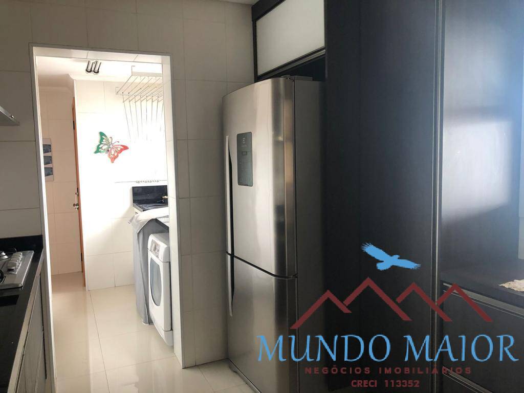 Apartamento à venda com 3 quartos, 130m² - Foto 5