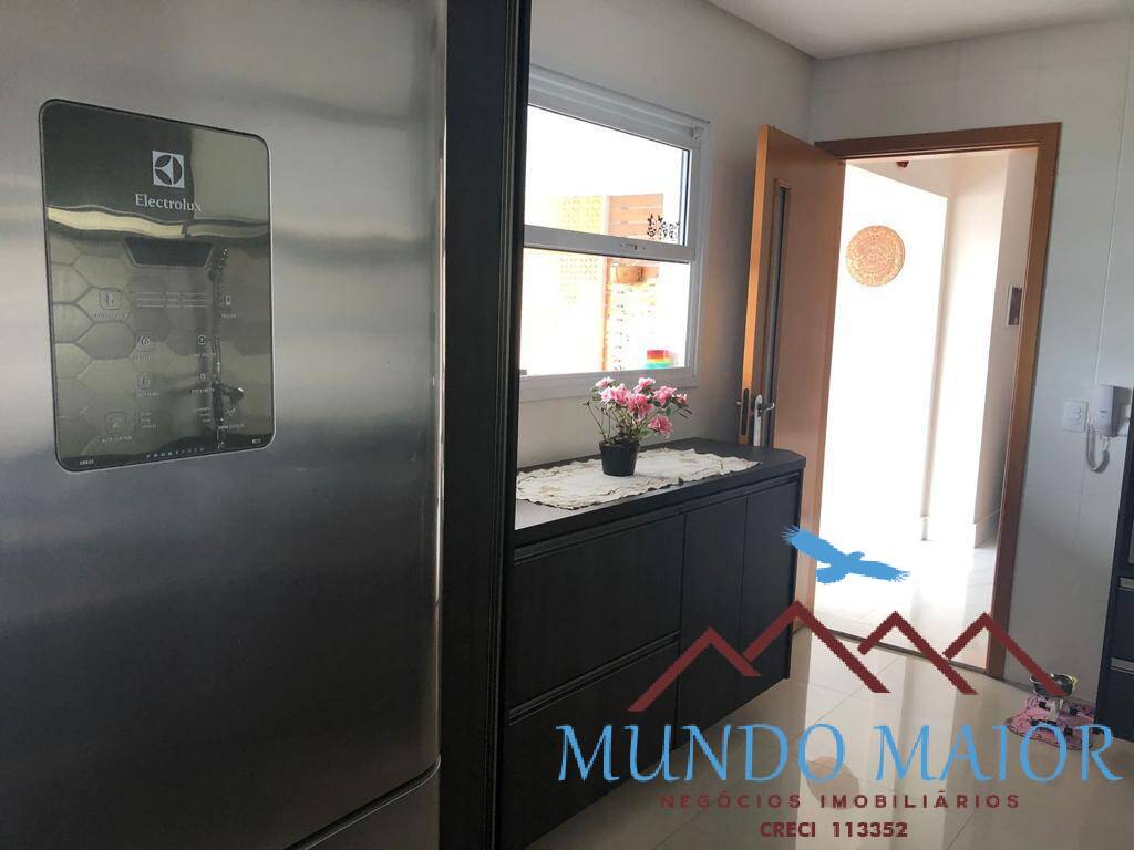 Apartamento à venda com 3 quartos, 130m² - Foto 18