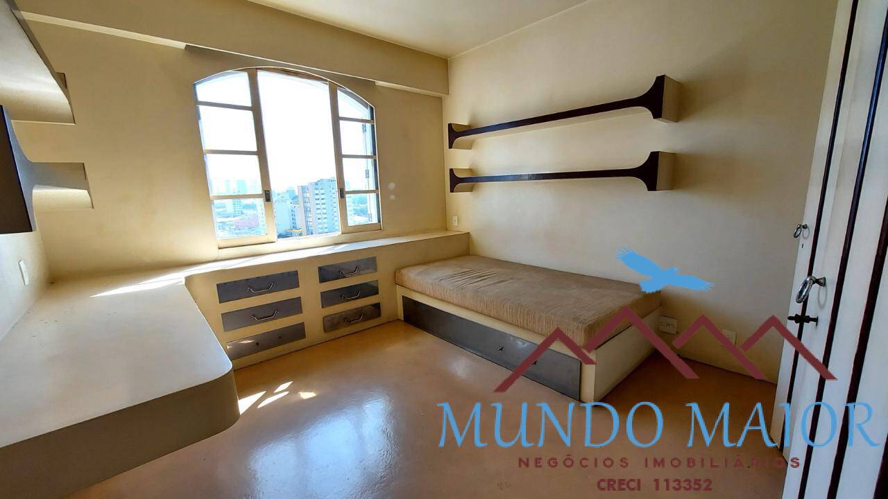 Apartamento à venda com 4 quartos, 243m² - Foto 17