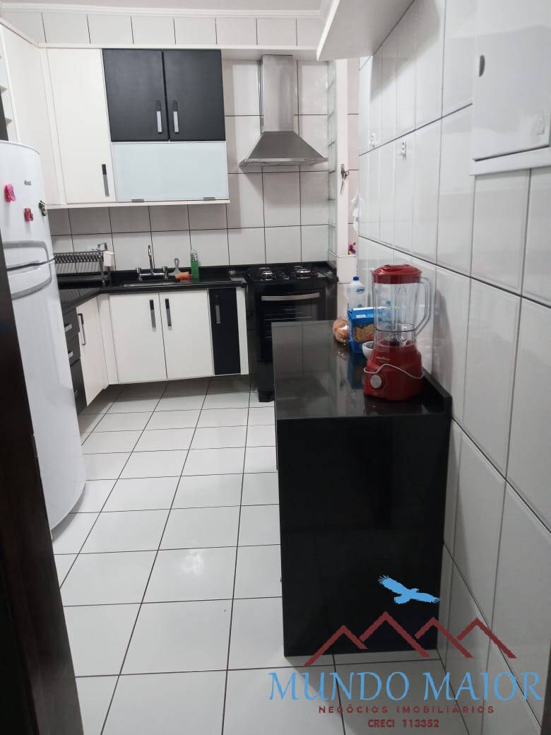 Apartamento à venda com 3 quartos, 86m² - Foto 2