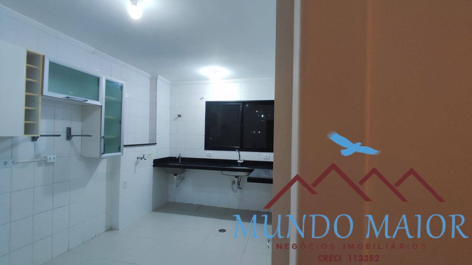 Apartamento à venda com 3 quartos, 82m² - Foto 3