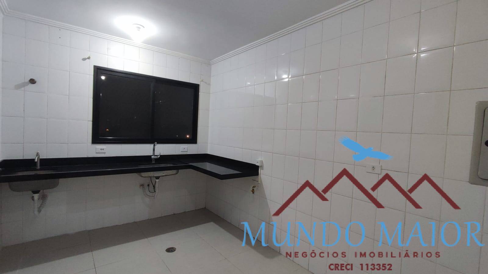 Apartamento à venda com 3 quartos, 82m² - Foto 1