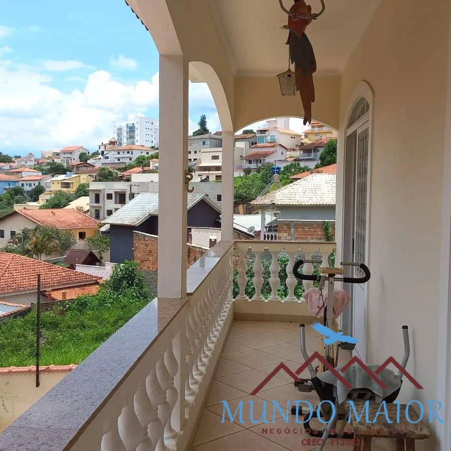 Casa à venda com 3 quartos, 360m² - Foto 6