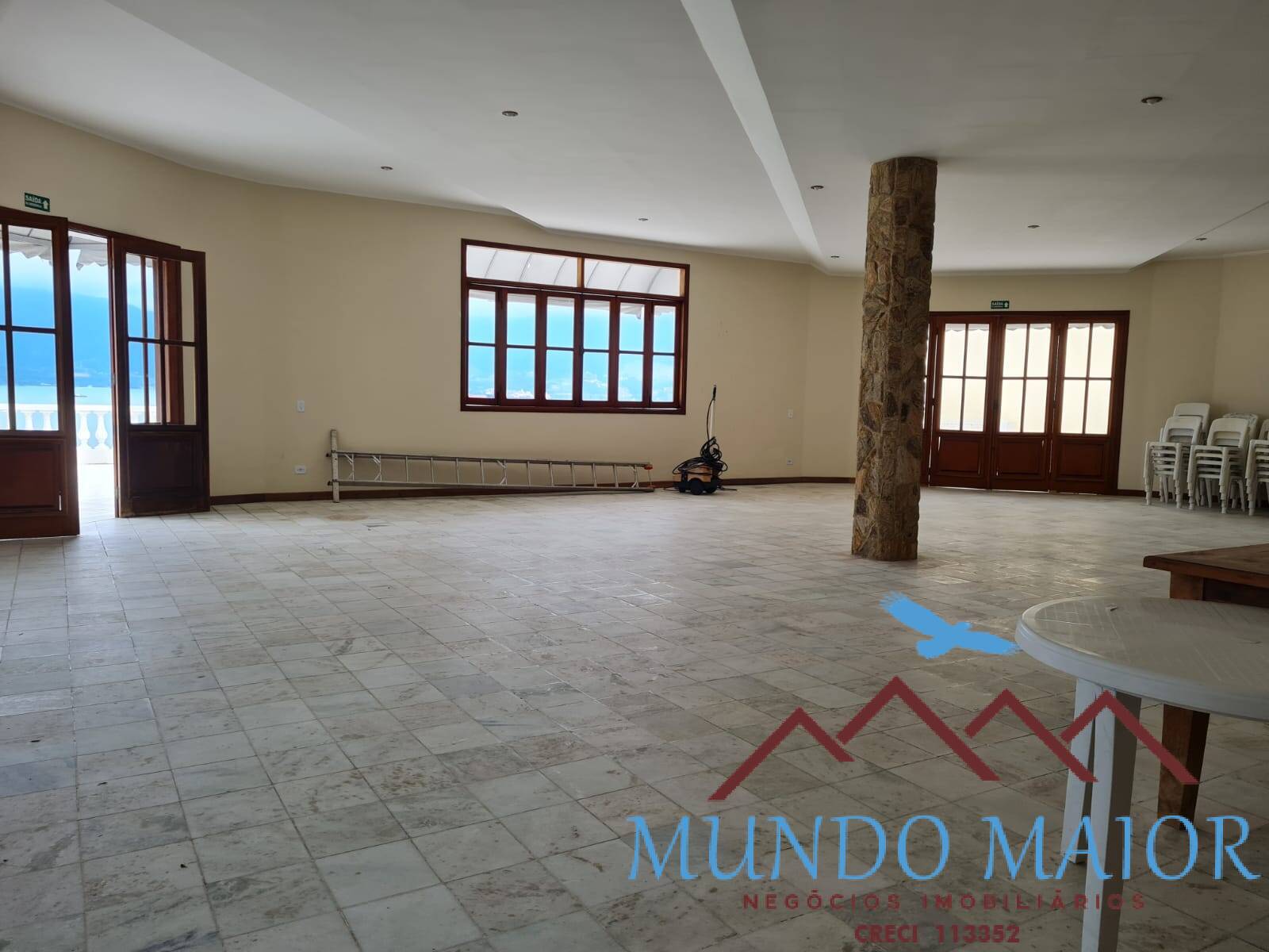 Apartamento à venda com 2 quartos, 80m² - Foto 23