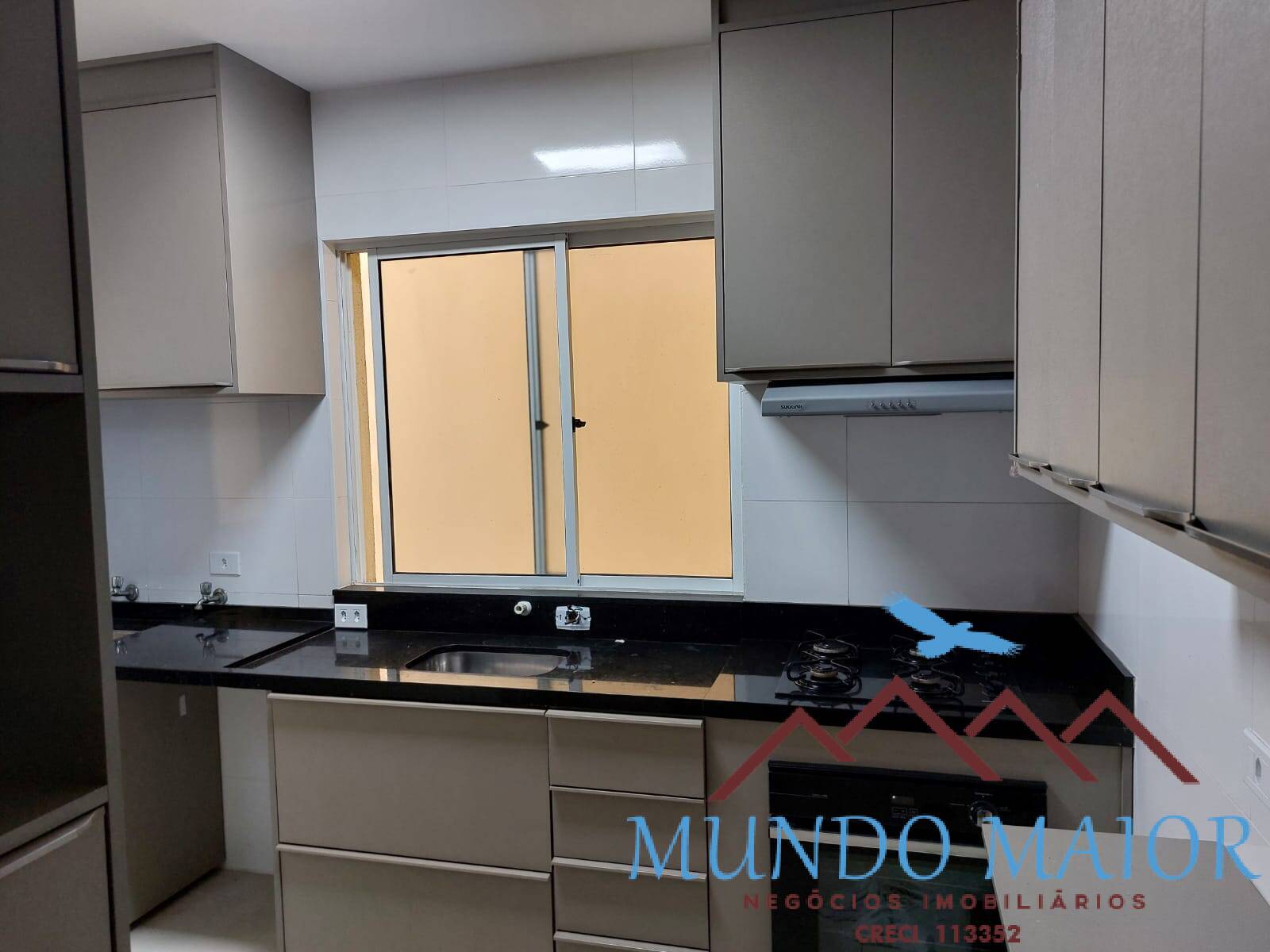 Apartamento à venda com 2 quartos, 65m² - Foto 1