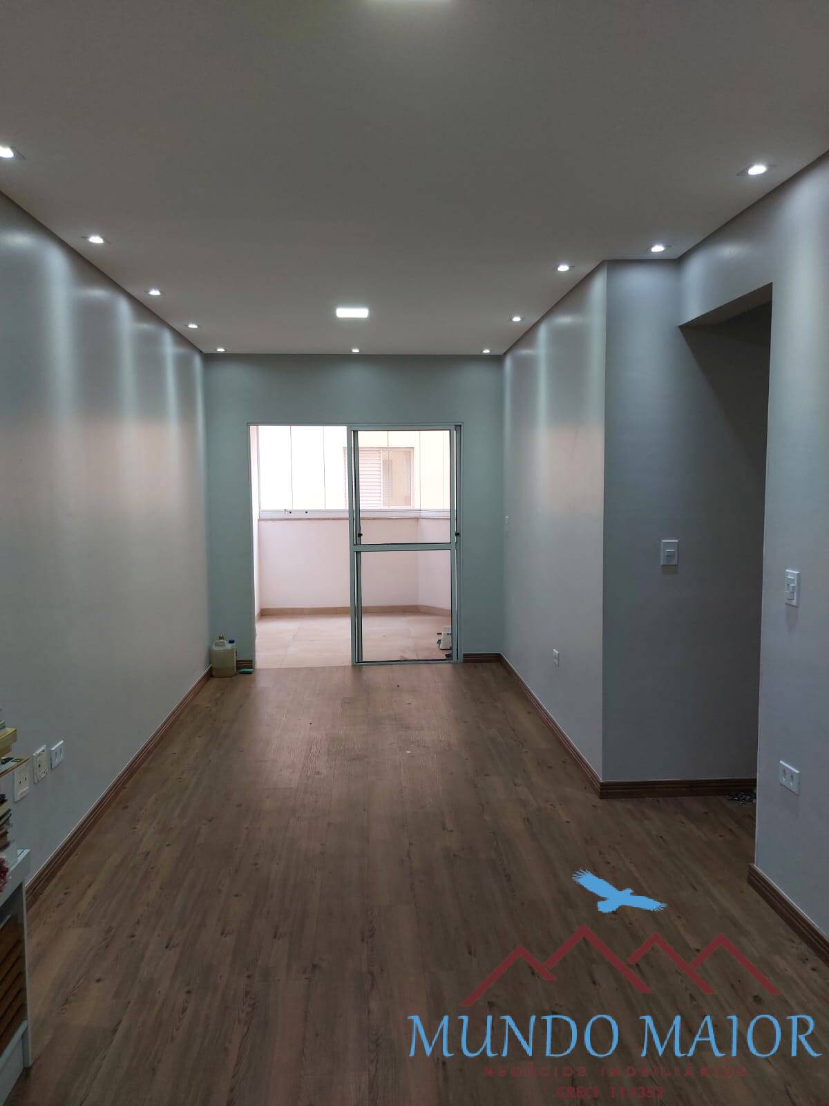 Apartamento à venda com 2 quartos, 65m² - Foto 4