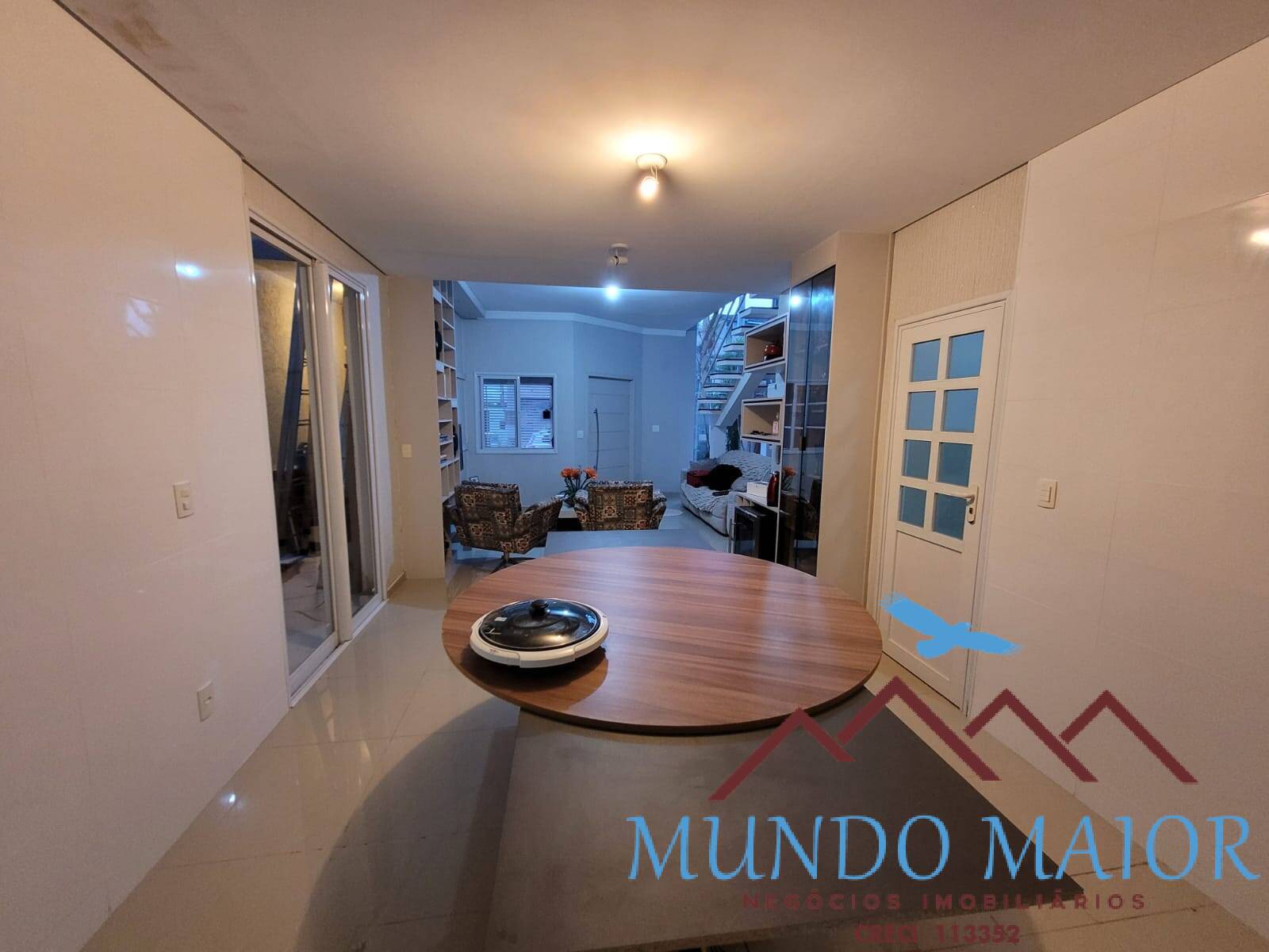 Apartamento à venda com 3 quartos, 187m² - Foto 3