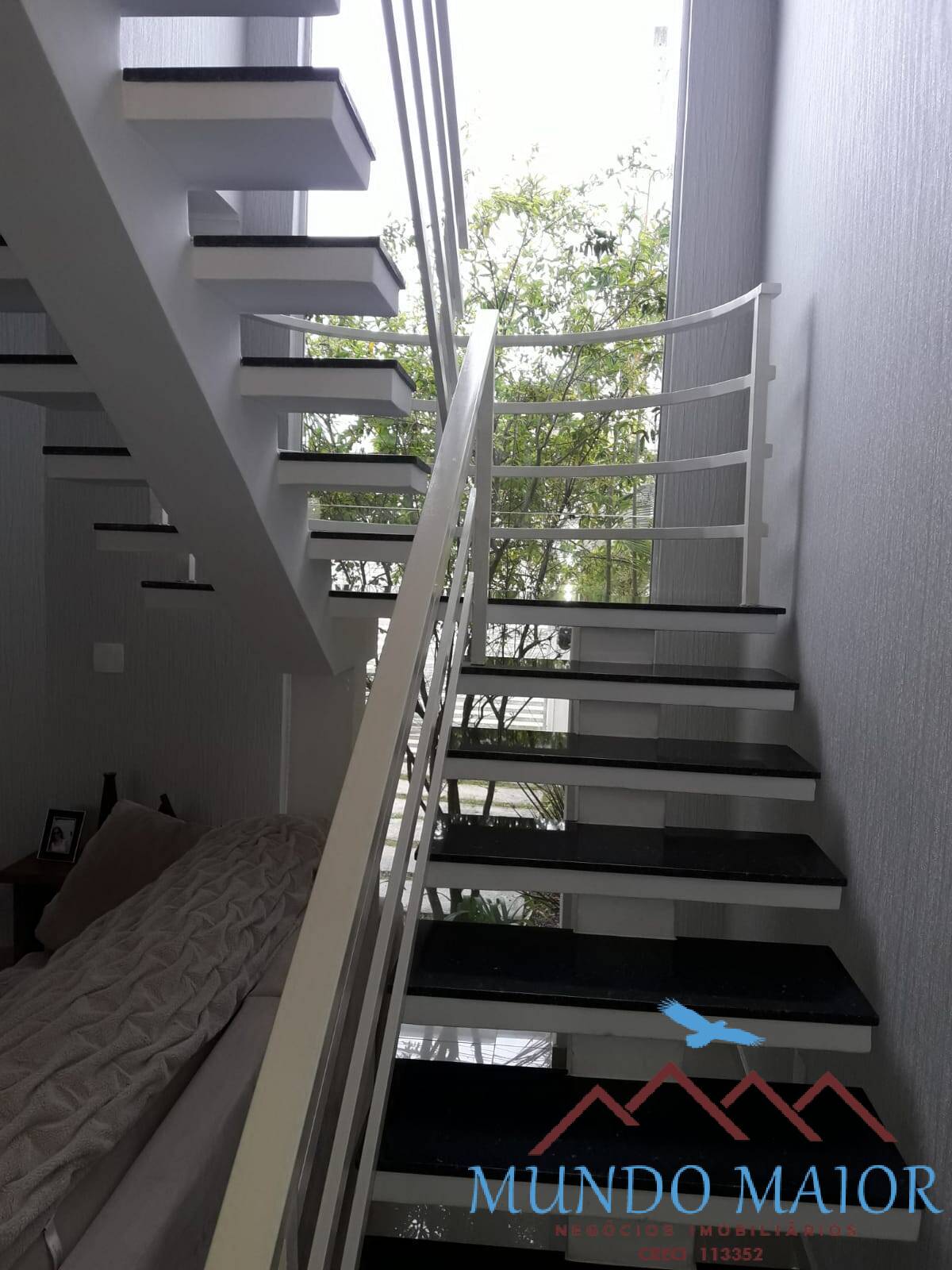 Apartamento à venda com 3 quartos, 187m² - Foto 32