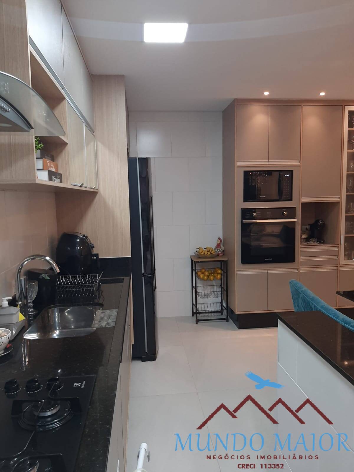 Apartamento à venda com 3 quartos, 89m² - Foto 2