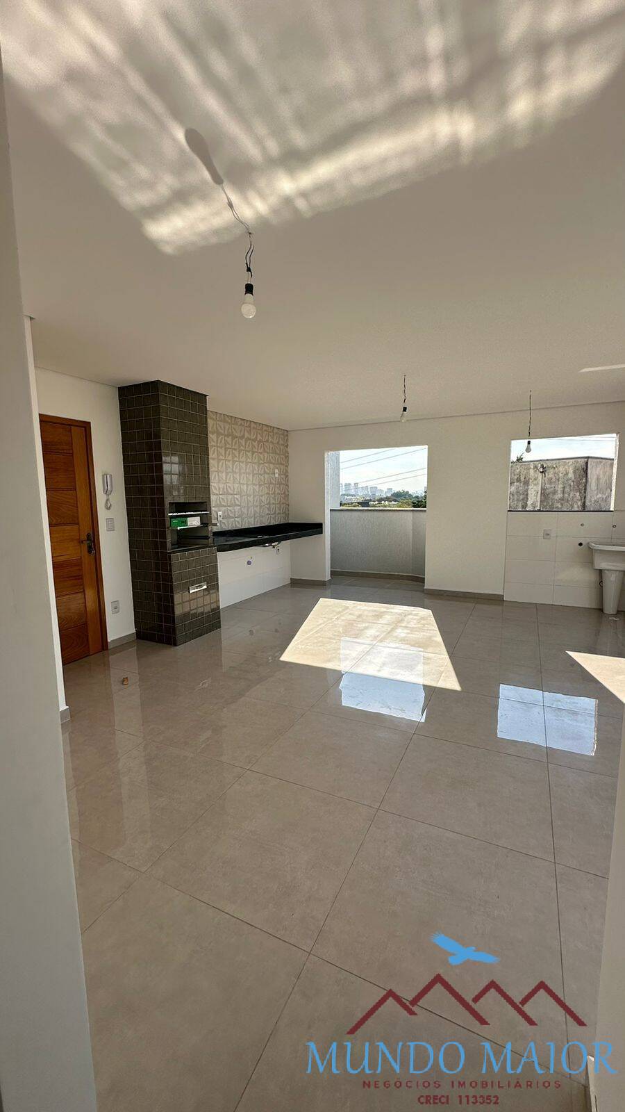 Apartamento à venda com 2 quartos, 110m² - Foto 2