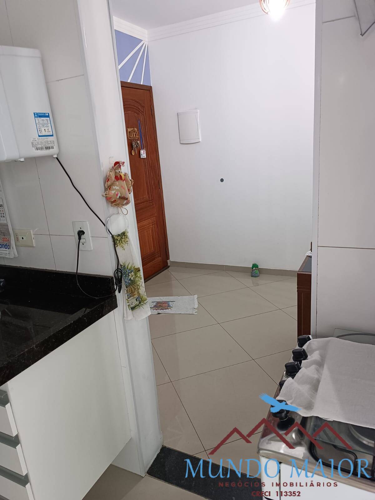 Apartamento à venda com 2 quartos, 70m² - Foto 4