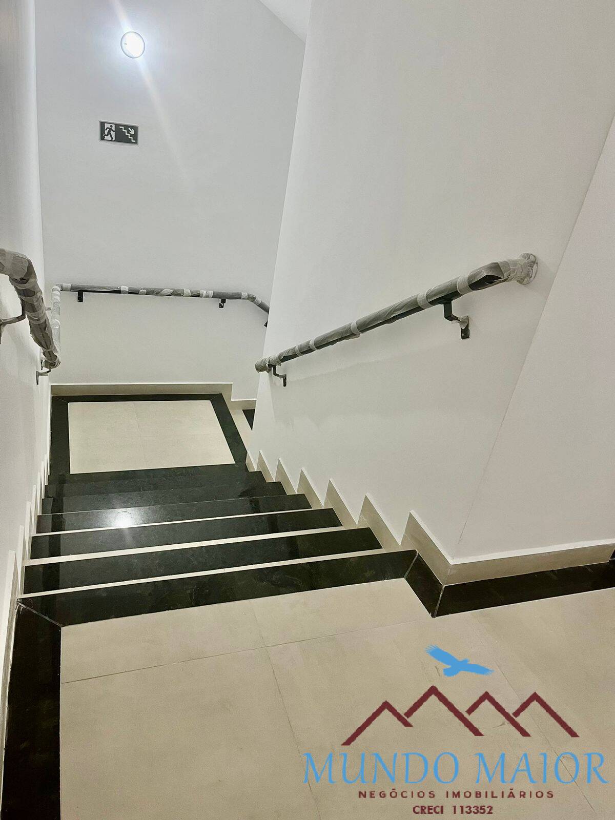 Apartamento à venda com 2 quartos, 100m² - Foto 18