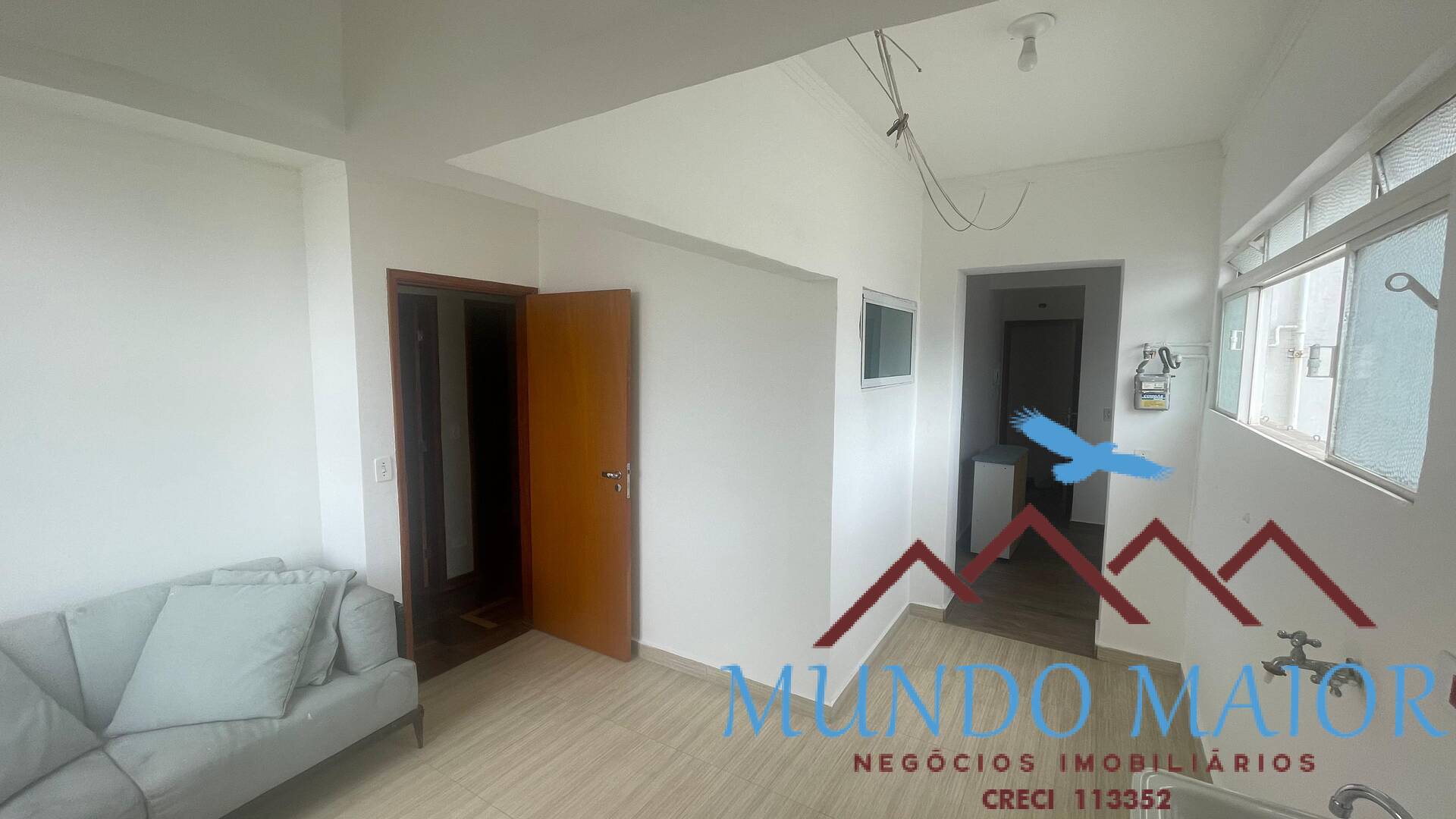 Apartamento à venda com 3 quartos, 90m² - Foto 4