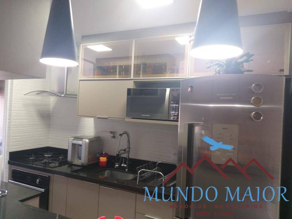 Apartamento à venda com 2 quartos, 72m² - Foto 5