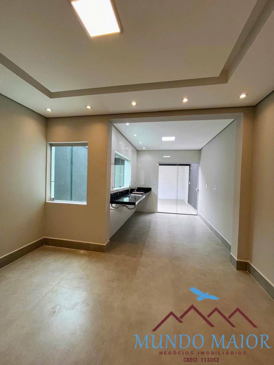 Casa à venda com 3 quartos, 180m² - Foto 2