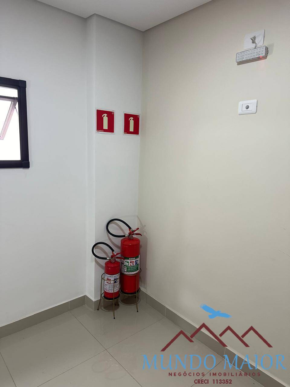 Apartamento à venda com 2 quartos, 62m² - Foto 23